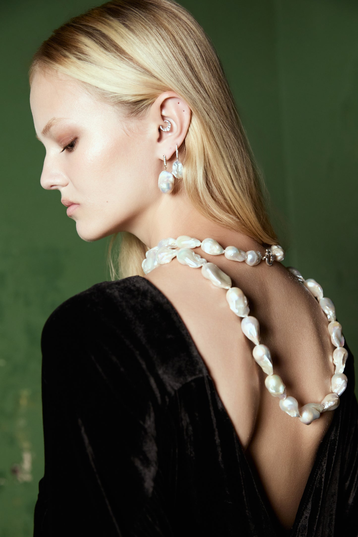 SIENNA Baroque strand necklace