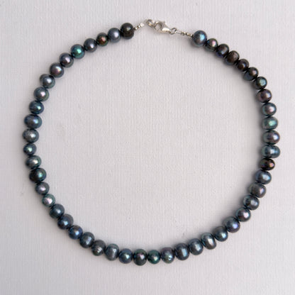 Eclipse Black Pearl Necklace